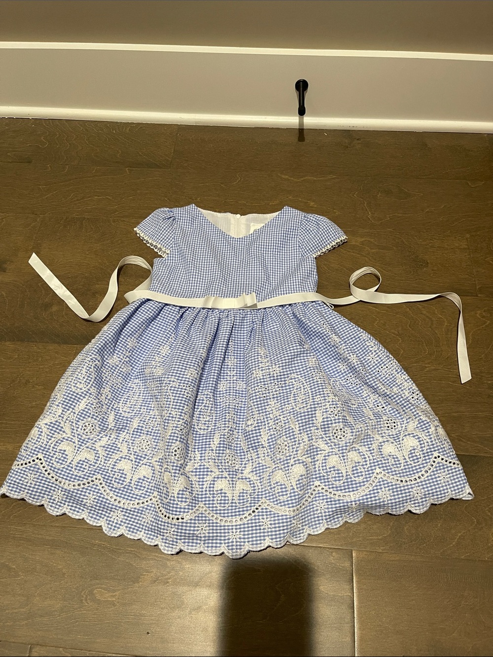 Girls' Dress Size 3T/3 with White embroidery